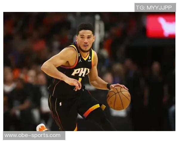 布克展望未来球队成长期待每场比赛的胜利与进步